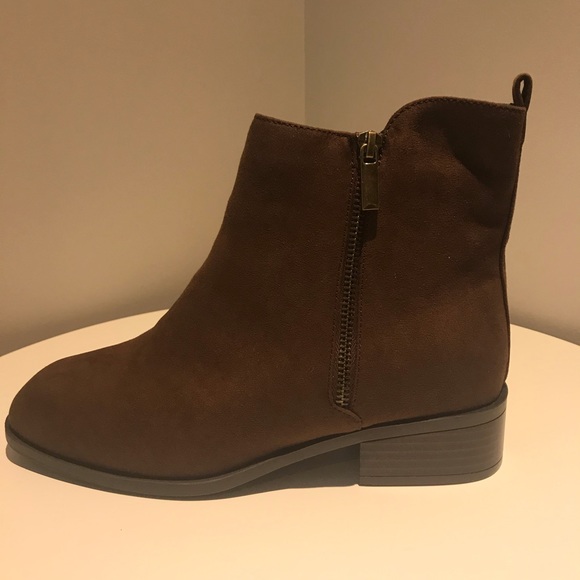 ‘Like-New Brown Faux Suede Boot - Wide’ - Picture 6 of 6